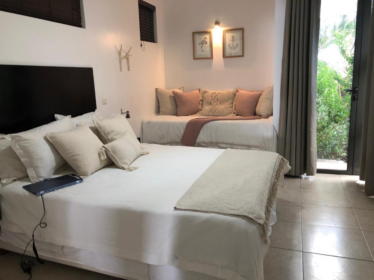 Beach Apartment - Trou Aux Biches - Ground Floor Mont-Choisy Bagian luar foto